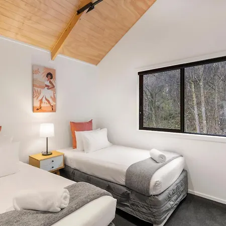 Modern Central Living - 3 Bed Aprtmnt With Gym Queenstown Exterior photo